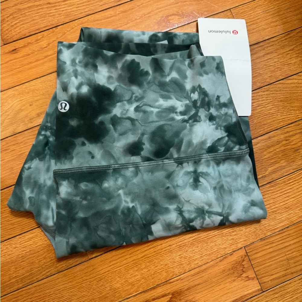 NWT lululemon athletica Green Tie-Dye Leggings - Picture 2 of 5